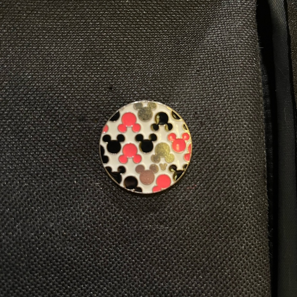 Disney pin